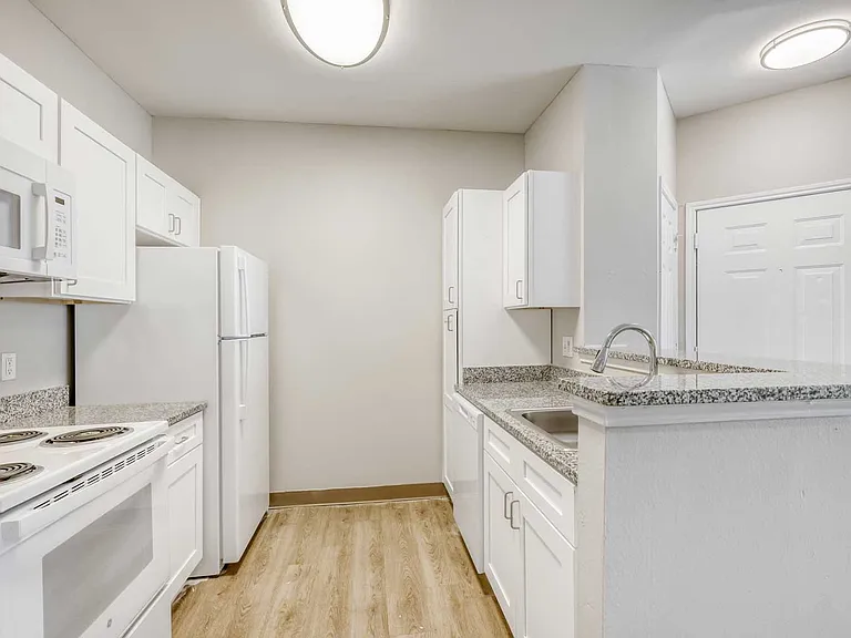 Worthington Point Apartments — Photo 44