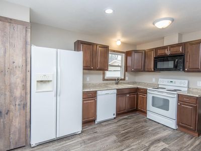 11324 W Grange Ave, Hales Corners, WI, 53130