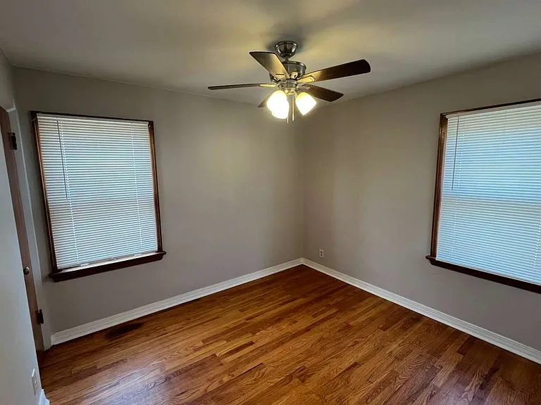 9813 Lullaby Ln — Photo 21