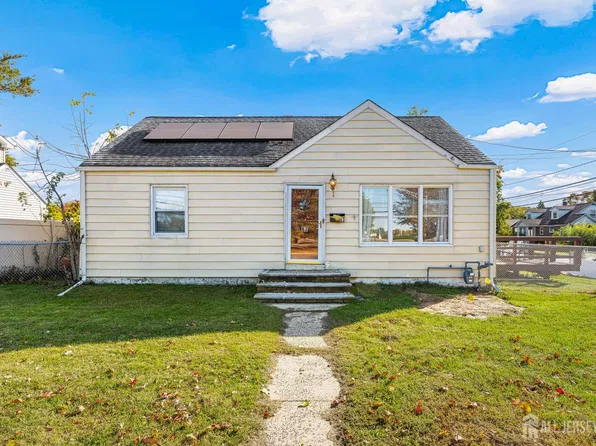 63 Rues Ln, East Brunswick, NJ 08816