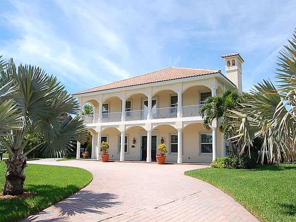 Entering From Reef Rd