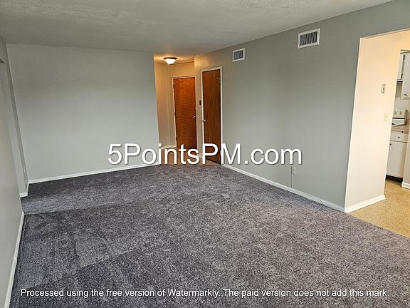5th image of 18051 Lakeshore Blvd #307