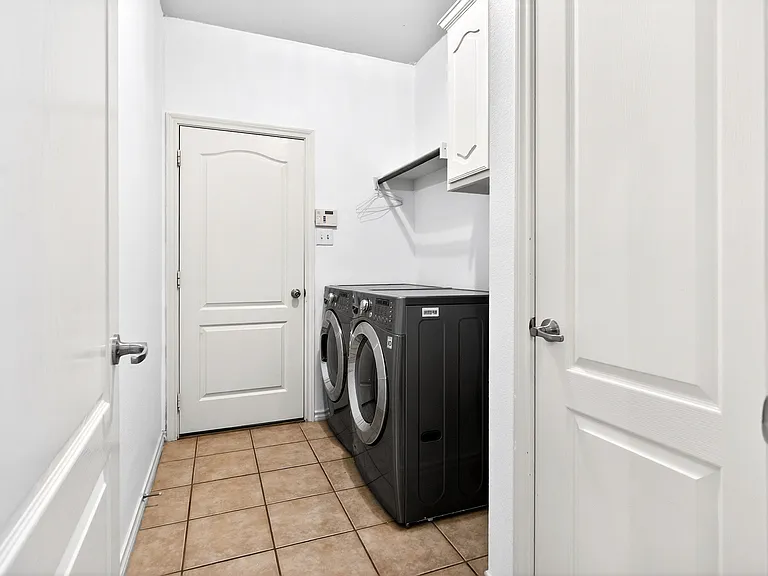 4841 Jodi Dr — Photo 31