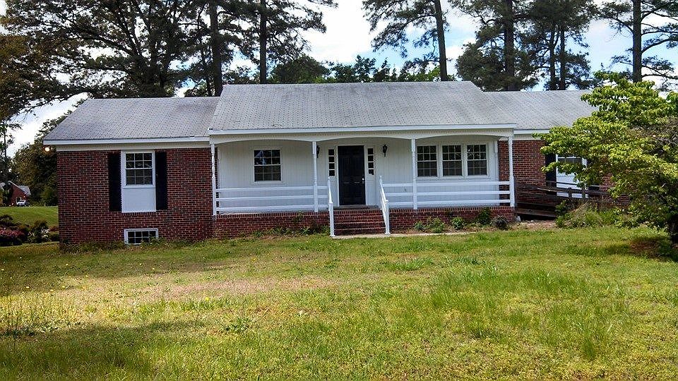 1st image of 200 Lee Ave