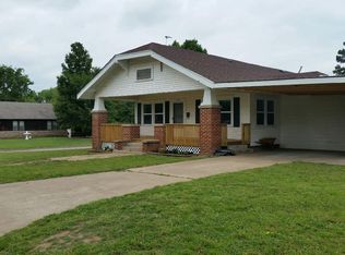 912 W Ragan St, Henryetta, OK 74437