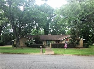 215 Guadalupe Dr, Athens, TX 75751