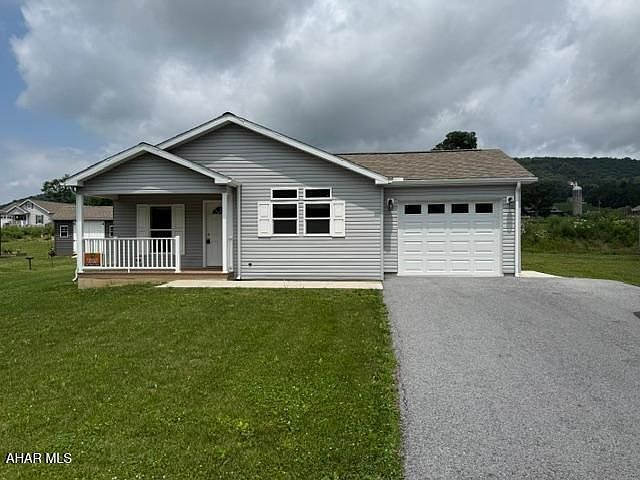 1st image of 1105 Oak Terrace Dr