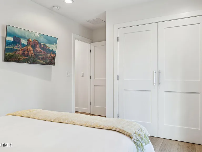 8626 E Clarendon Ave — Photo 30