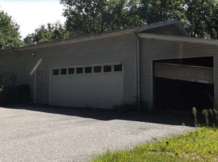 W1421 64th St, Lyndon Station, WI 53944