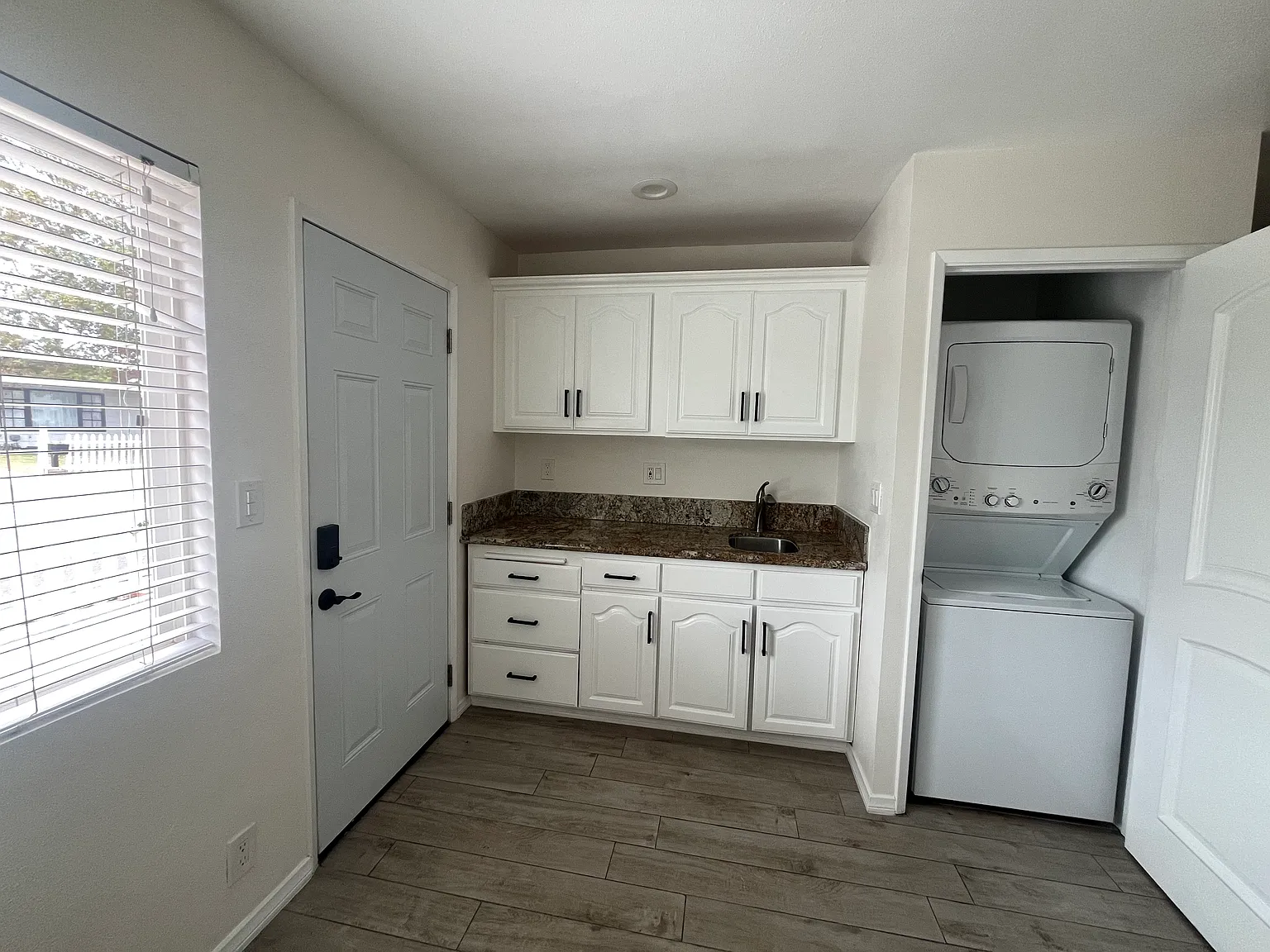 Wass St, Tustin — Photo 4