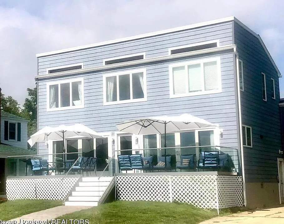 410 Burlington Ave #FRONT