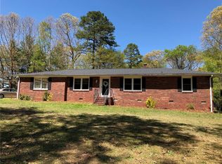 221 Philwood Dr, Williamston, SC 29697