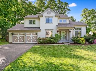6 Crestwood Cir, Mount Olive Twp., NJ 07828
