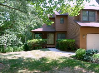 64 Pape Dr, Atlantic Highlands, NJ 07716