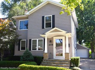 208 N Blair Ave, Royal Oak, MI