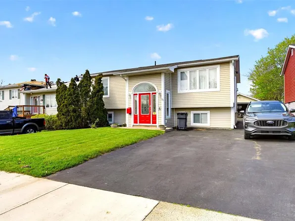 22 Moores Drive, Mount Pearl, NL A1N2W4