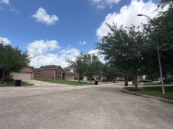 5th image of 2802 Silver Ridge Ct