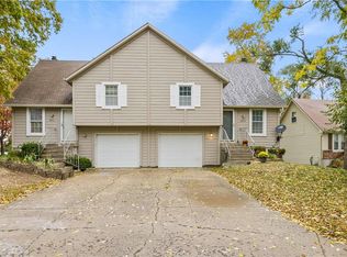 8213 Switzer Rd, Overland Park, KS 66204