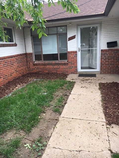 1st image of 2233 S Lincoln St