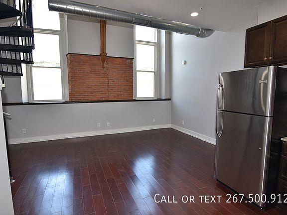 3rd image of 1236 E Columbia Ave APT 14