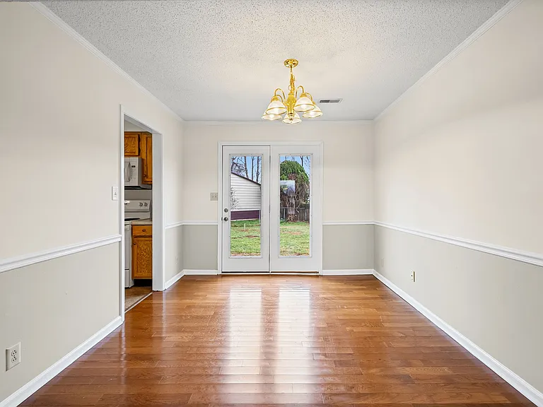 1128 Tobacco Rd — Photo 6