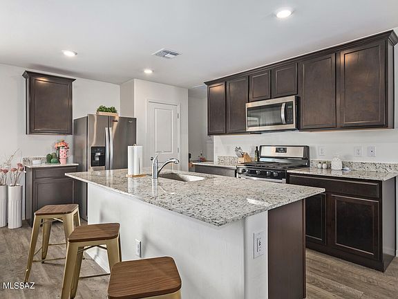 3rd image of 7060 S Portugal Ave