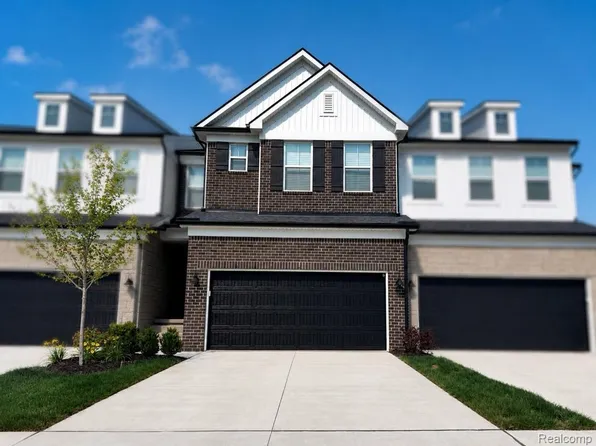 5686 Corgi Dr, Ann Arbor, MI 48108