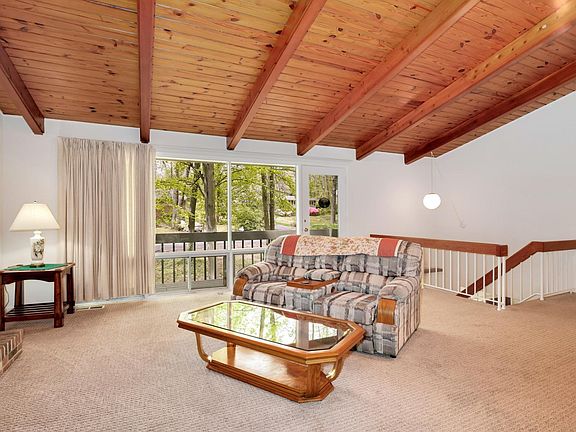 3rd image of 4213 Sherando Ln