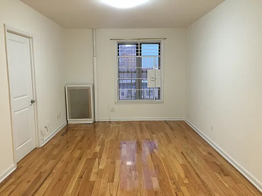 Rented by New Holland Residences | media 11