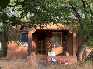 916 Don Juan St, Santa Fe, NM 87501
