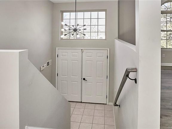 2nd image of 23 Dartmouth Dr