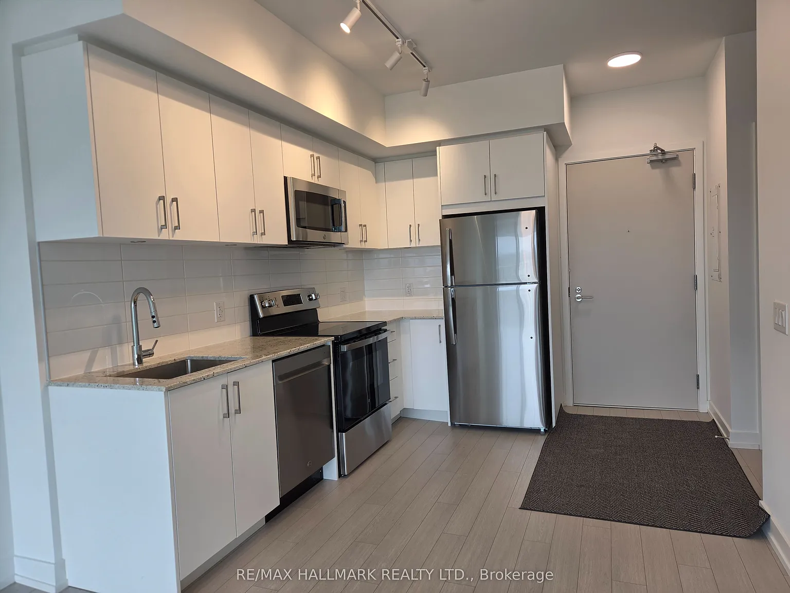 2 bed, $2,150 — Photo 1