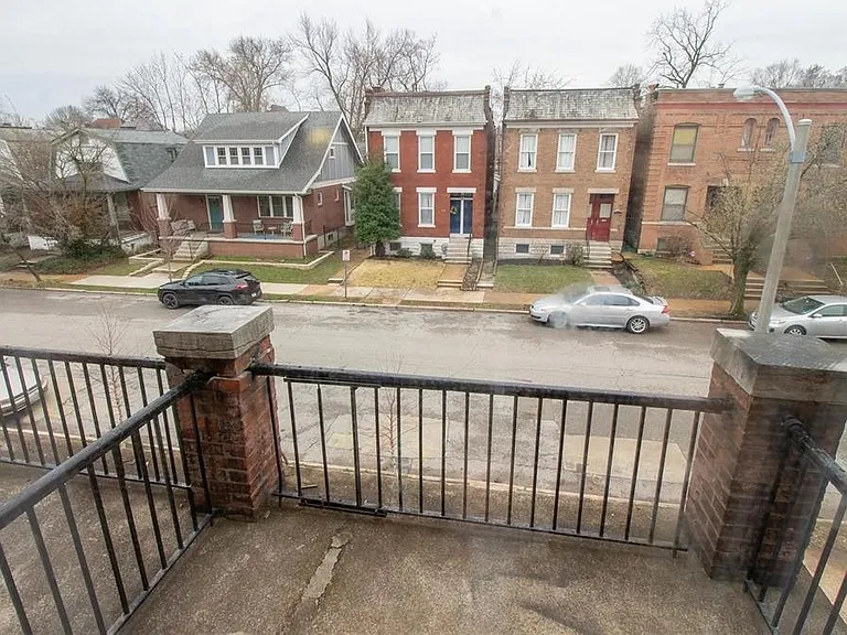 4141 Flad Ave — Photo 13