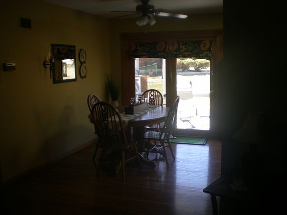 5th image of 9233 Mackinaw Dr