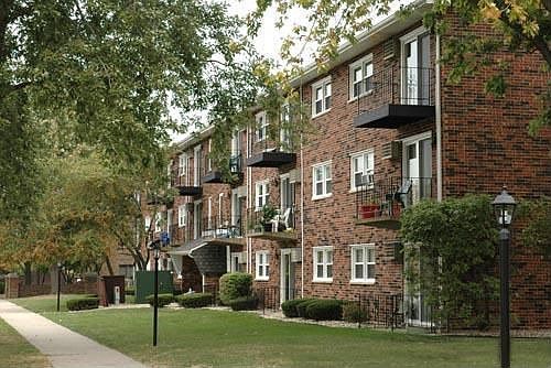 1st image of 10409 S Menard Ave #106
