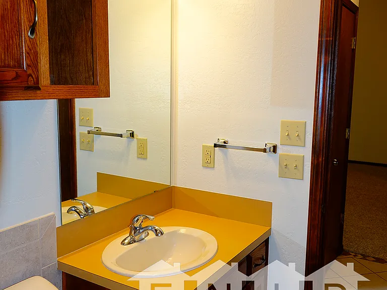 205 Wellington Ave — Photo 15