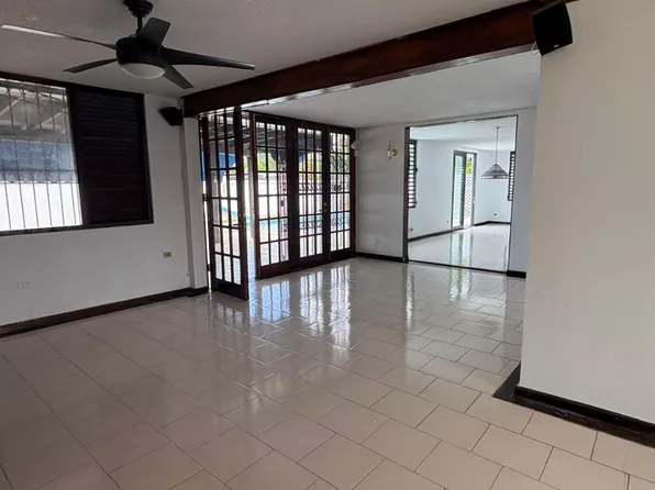 Avenue Ramirez De Arrellano Urb Torrimar, Guaynabo, PR 00966
