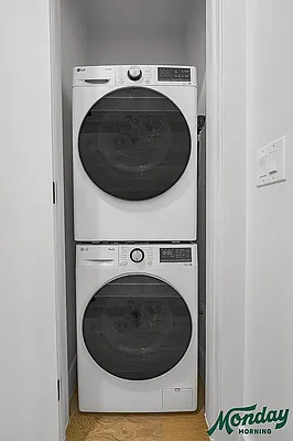Laundry, photo 1