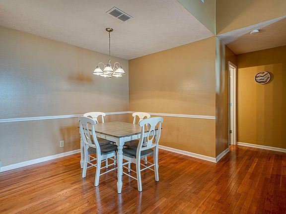 5th image of 164 N Timber Dr