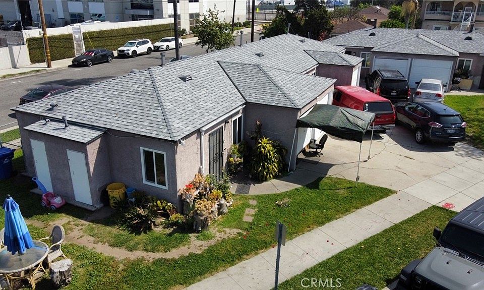 1st image of 4439 E 52nd Pl