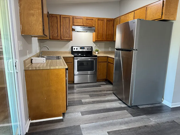 4431 W 19th St — Photo 3