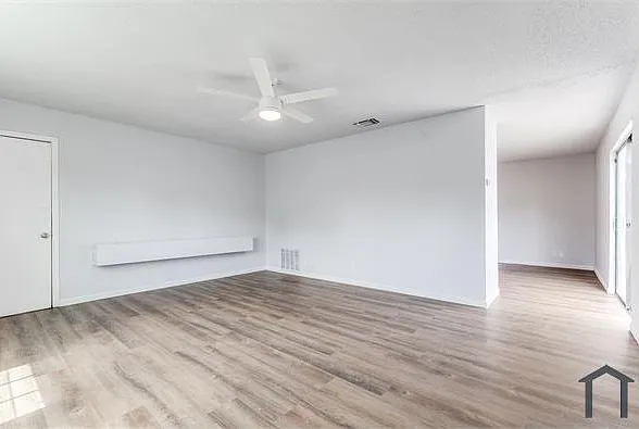 4847 Aspen Wood Dr — Photo 4