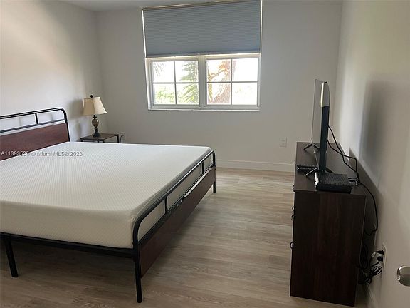 5th image of 19501 E Country Club Dr #9603