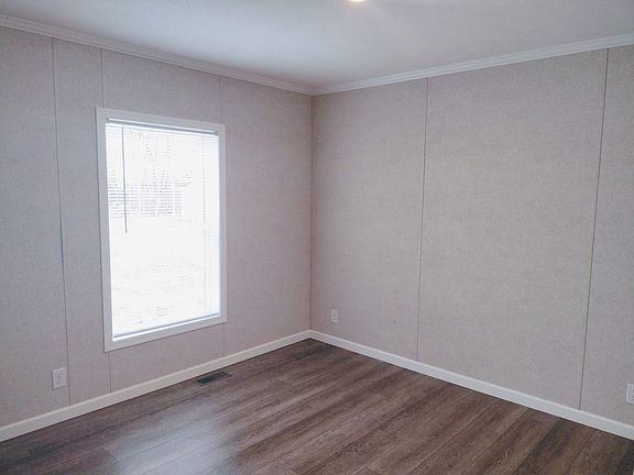 5th image of 1250 Paree St #587