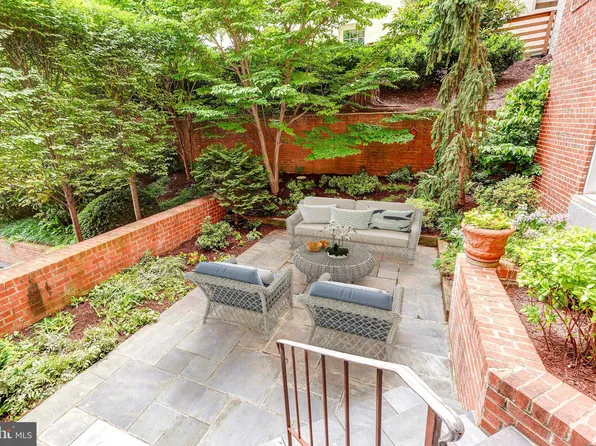 2500 Q St NW #141-142, Washington, DC 20007