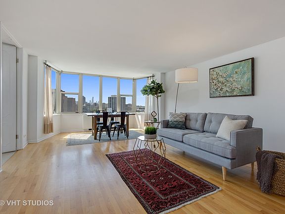 2nd image of 525 W Hawthorne Pl APT 1703