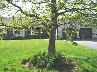 174 Young Dr, Portsmouth, RI 02871