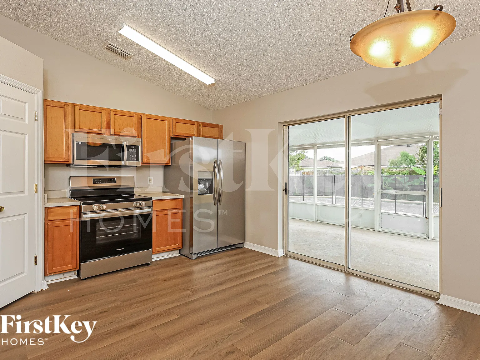 3 bed, 2.0 bath, 1292 sqft, $1,655 — Photo 4