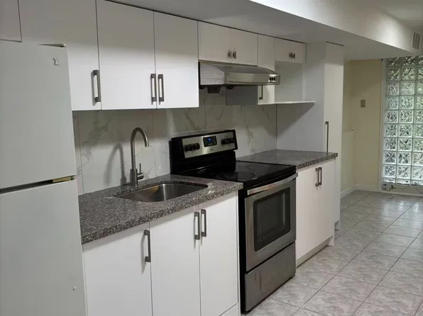 100 Seamist Cres, Toronto, ON M1V 3K4