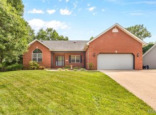 405 Fairwood Hills Rd, O'Fallon, IL 62269